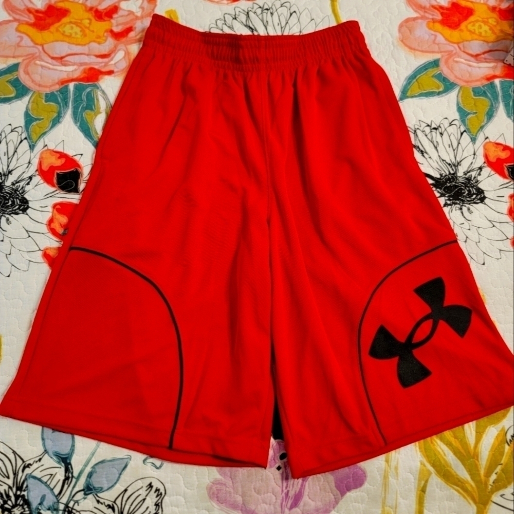 NWOT Under Armour Men's 11" Short